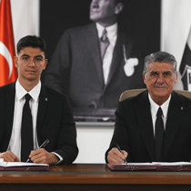 Beşiktaş Yasin Özcan'ı açıkladı