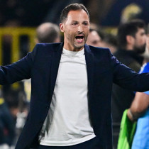 Tedesco'dan öğrencilerine: FCSB maçında çabuk oynamalısınız