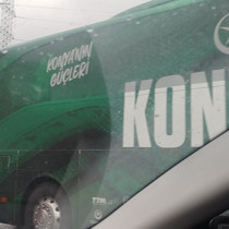 Konyaspor takım otobüsü İstanbul'da kaza yaptı!
