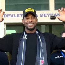 Beşiktaş durmuyor! Forvet gibi sağ bek aldılar