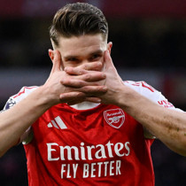 Lider Arsenal, Gyökeres'le kazandı