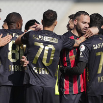 Fatih Karagümrük altın değerinde 3 puan aldı!