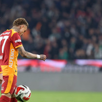 Nihat Kahveci: Vücutlar Konya'da akıllar Juventus'ta