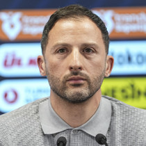 Nihat Kahveci: Sorumlusu Domenico Tedesco ve oyuncular!