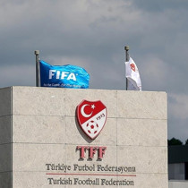 Nihat Kahveci: TFF belli başlı camialar için tweet atmamalı!