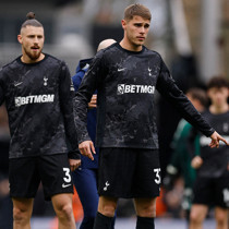 Tottenham'da maaşlar yarıya inebilir! Lig düştüğü an...