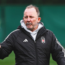 Beşiktaş'ta büyük değişim! Derbisi öncesi yoğun bakımdan odaya...