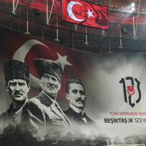 Beşiktaş taraftarı Galatasaray derbisinde rekor hedefliyor!