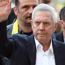 Nihat Kahveci: Aziz Yıldırım kopamaz, asla 'Asla' demeyeceksiniz!