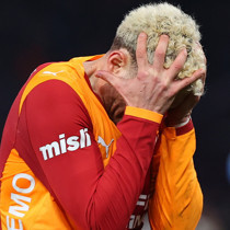 Barış Alper'in Pina'ya yaptığı hareket kırmızı mıydı?