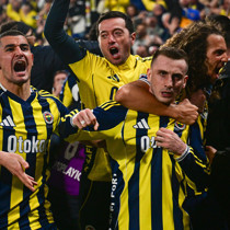 Spor yazarları Fenerbahçe'nin Beşiktaş derbisi performansını değerlendirdi!