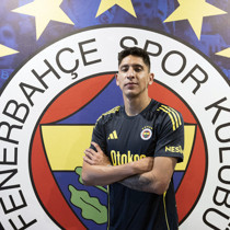 Kulüpsüz kaldı! Ne kalabiliyor ne geri dönebiliyor