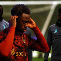 Davinson en yakın arkadaşını Jakobs'un yerine çağırdı!