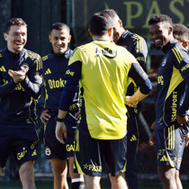 Tahliye edildi! Fenerbahçe'de antrenmanlara başladı