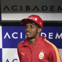 Galatasaraylıların gözü kulağı bu transferde: İnşallah olur