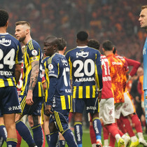 Spor yazarları Fenerbahçe'nin Galatasaray mağlubiyetini yorumladı! "Bu saatten sonra dikiş tutmaz"