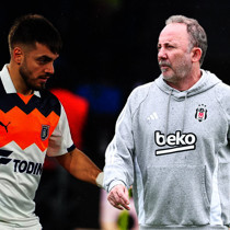 Yusuf Sarı Beşiktaş'ın aklından çıkmıyor! Başakşehir ile bir pazarlık süreci daha