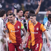 Bonservisi elindeyken gelmedi şimdi G.Saray'la F.Bahçe'ye haber gönderdi