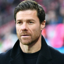 Resmi imzayı attı! Xabi Alonso Premier Lig'de