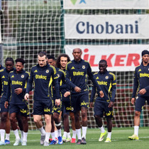 Fenerbahçe'de ayrılık şoku! Pılını pırtını topladı yeni evini bile aldı