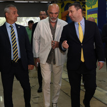 Fenerbahçe'ye teklif yağıyor! Ayrılıklardan gelecek rakam 100 milyon euro