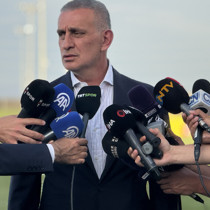 İbrahim Hacıosmanoğlu göreve devam edecek!