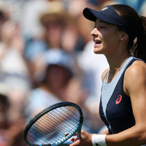 Zeynep Sönmez Wimbledon'da ABD'li Ann Li'yi mağlup etti