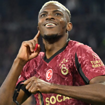 İngiliz devi Victor Osimhen'in peşine düştü!
