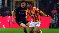 Galatasaray'ın yıldızına ülkesinden talip var: Teklif bekleniyor!