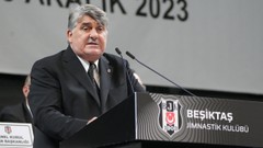 Serdal Adalı'dan Hüseyin Yücel'e gönderme: Gökyüzünde tavla oynayanlar...