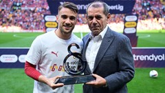 Yunus Akgün'e 100. maç plaketi verildi