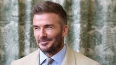 Eski futbolcu David Beckham'a 'şövalyelik' ünvanı verildi