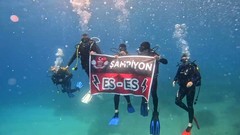 VİDEO İZLE | Eskişehirspor’un şampiyonluğunu denizin 26 metre altında kutladılar