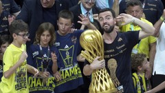 Üçleme yapan Fenerbahçe, Türkiye'de bir ilki başardı