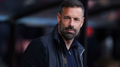 Leicester City Van Nistelrooy'un sözleşmesini feshetti