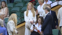 Wimbledon'a ünlü akını! Tribündeki hareketleriyle dikkat çekti