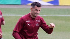 Granit Xhaka: Leverkusen saygı duymalı!