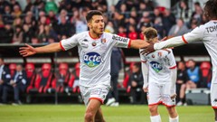 Göztepe'nin yeni sol beki Amin Cherni İzmir'e geldi