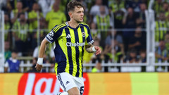 Fenerbahçe'de ilk yolcu Sebastian Szymanski