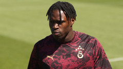 Galatasaray'da Trabzonspor maçı öncesi Okan Buruk'un planlarını değiştiren Wilfried Singo gelişmesi!