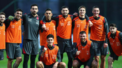 A Milli Takım idmanına sürpriz iki futbolcu katıldı