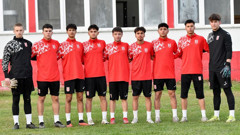 Balıkesirspor 9 futbolcuyu A takıma çıkardı