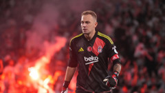 2 sene Beşiktaş'ın kaptanlığını yapan Mert Günok Instagram'da takipten çıktı!