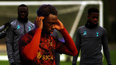 Davinson Sanchez eski takım arkadaşı olan Ryan Sessegnon'u Ismail Jakobs'un yerine Galatasaray'a çağırdı