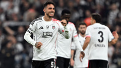 Tam da 10+4 varken... Beşiktaş'a Emirhan Topçu şoku