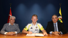 Fenerbahçe resmen açıkladı! Dirk Kuyt geri döndü