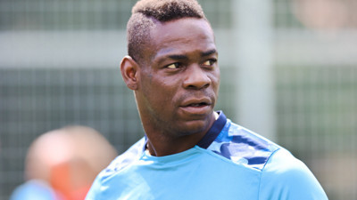 İtfaiyeler, banknotlar... Mario Balotelli'nin olaylı iki günü!