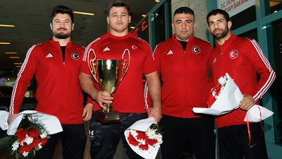 Avrupa şampiyonu Grekoromen Güreş Milli Takımı, Ankara'ya geldi