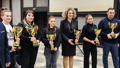 Kadın milli haltercilerimiz, Avrupa Şampiyonası'nda takımlarda ikinci oldu
