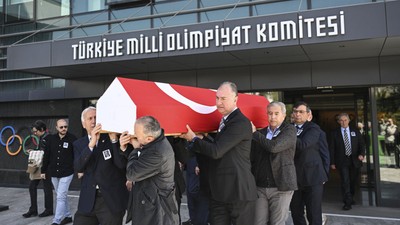 Vefat eden Togay Bayatlı için İstanbul'da anma töreni düzenlendi